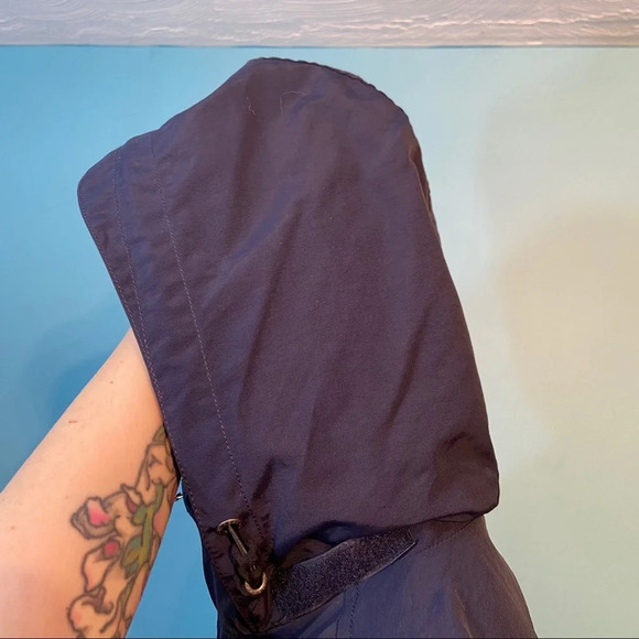 Tommy Hilfiger  men’s hooded navy blue‎ windbreaker jacket in size small - Picture 5 of 13